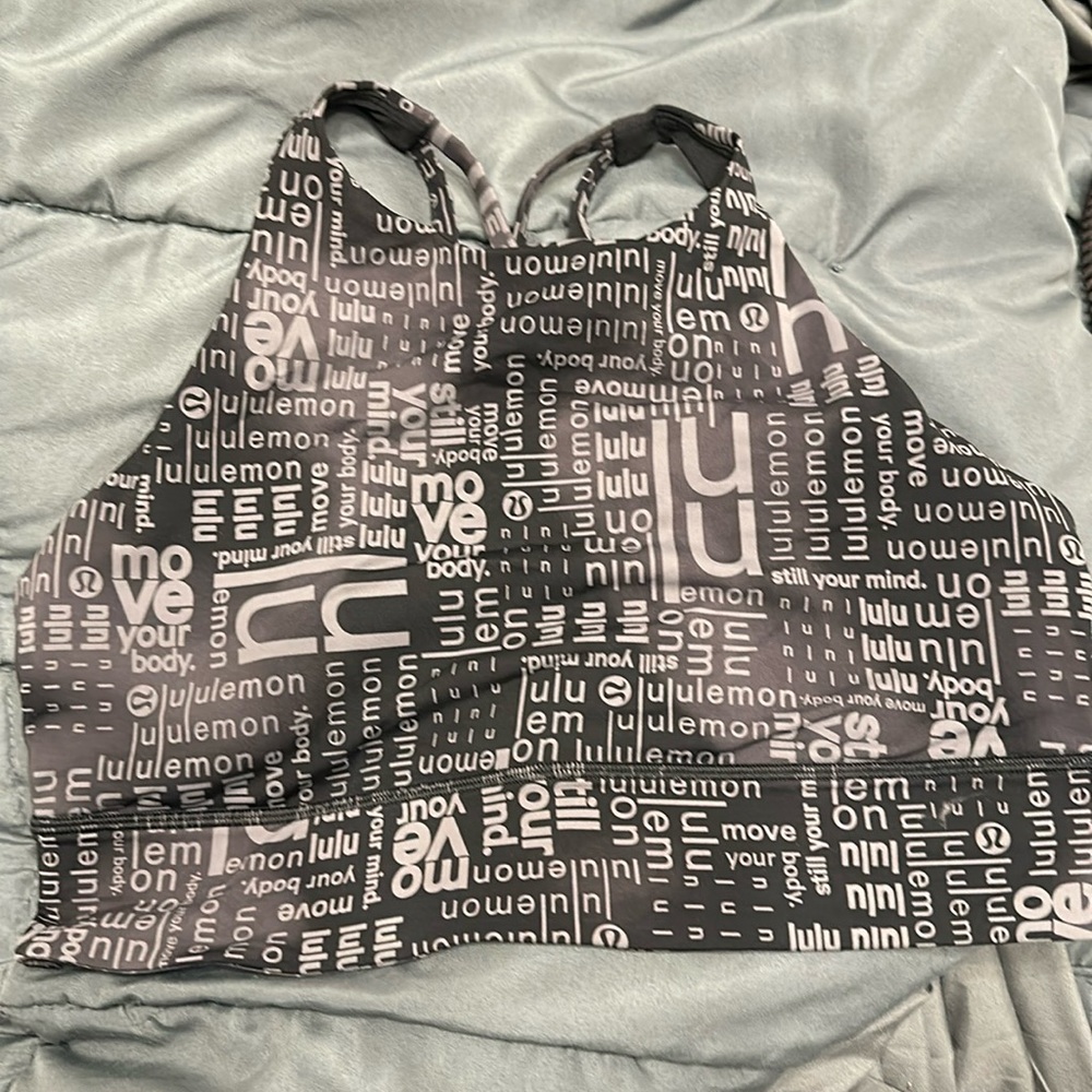 Lululemon sports bra size 12